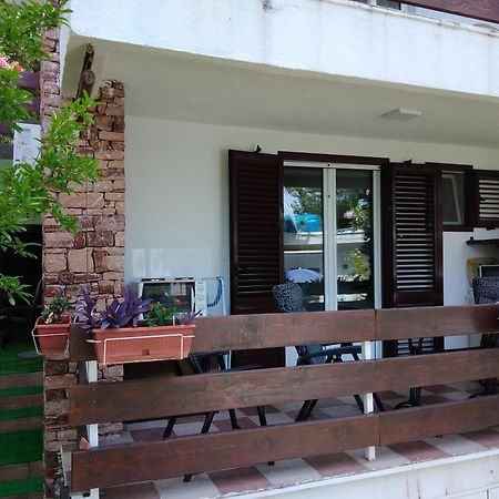 Bg Apartman Sutomore Exterior foto